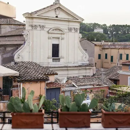 Domus Titiana Amazing In Trastevere Rom